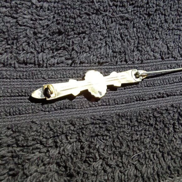 Vintage 3" Brooche with Jade Stone - Picture 3 of 4